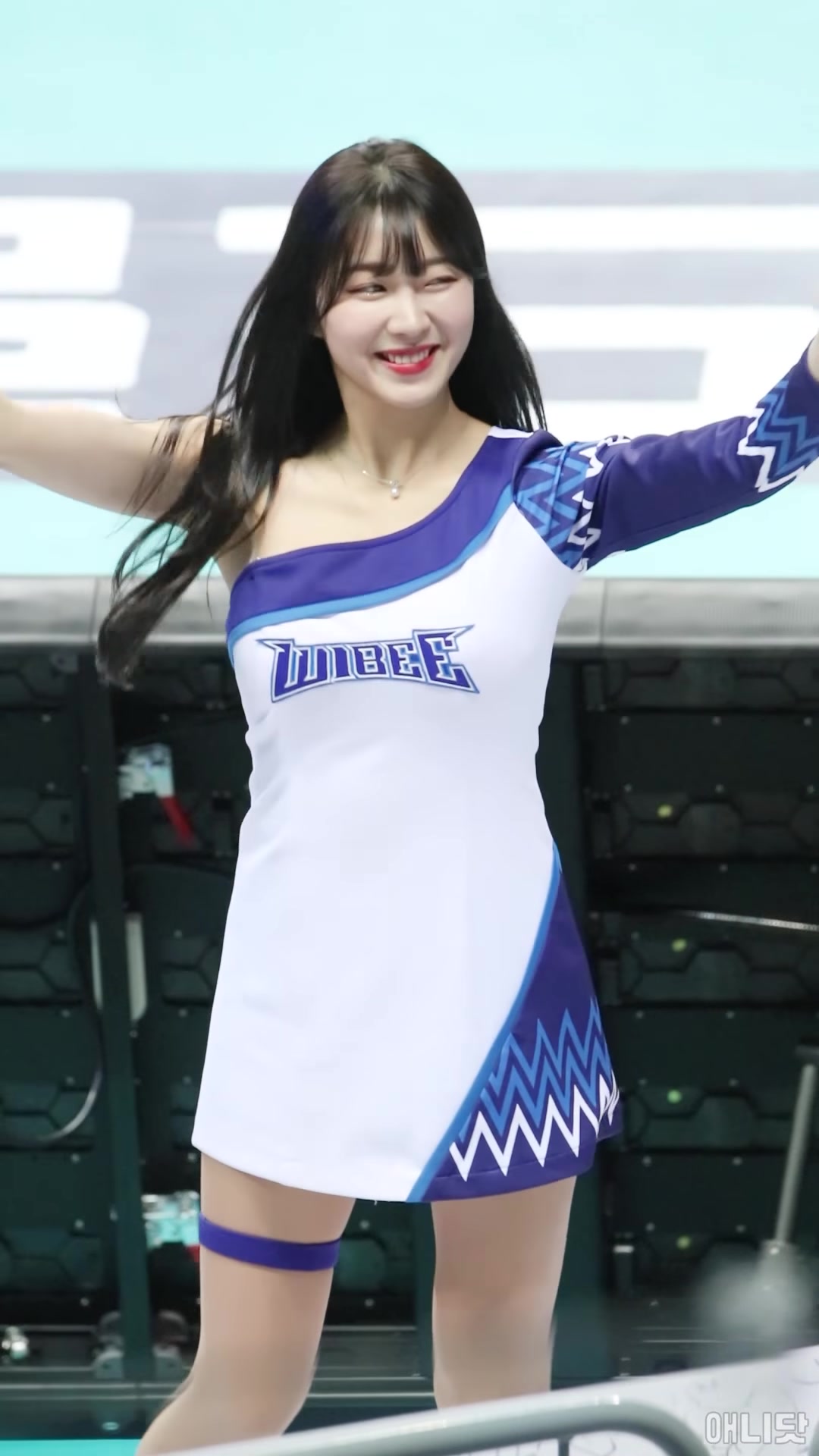 [1080p]181126啦啦队队长我们的卡魏雨排球比赛 饭拍 3 cut