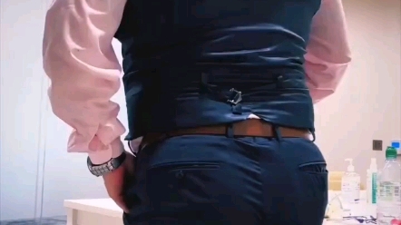 欧美帅熊穿正装的杀伤力第一季!