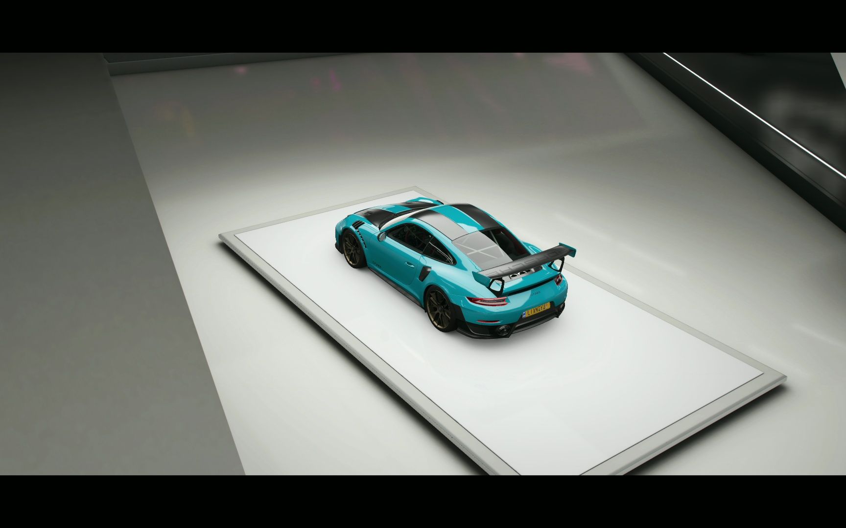 【地平线】保时捷 911 gt2 rs 迈阿密蓝