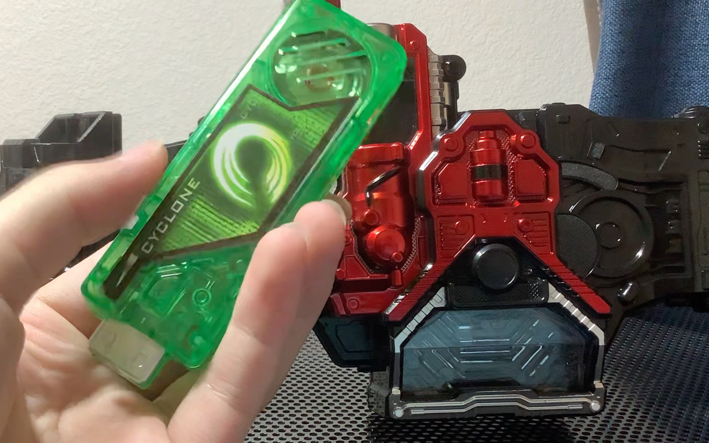 假面骑士w记忆体国产扭蛋断音cyclonedoge