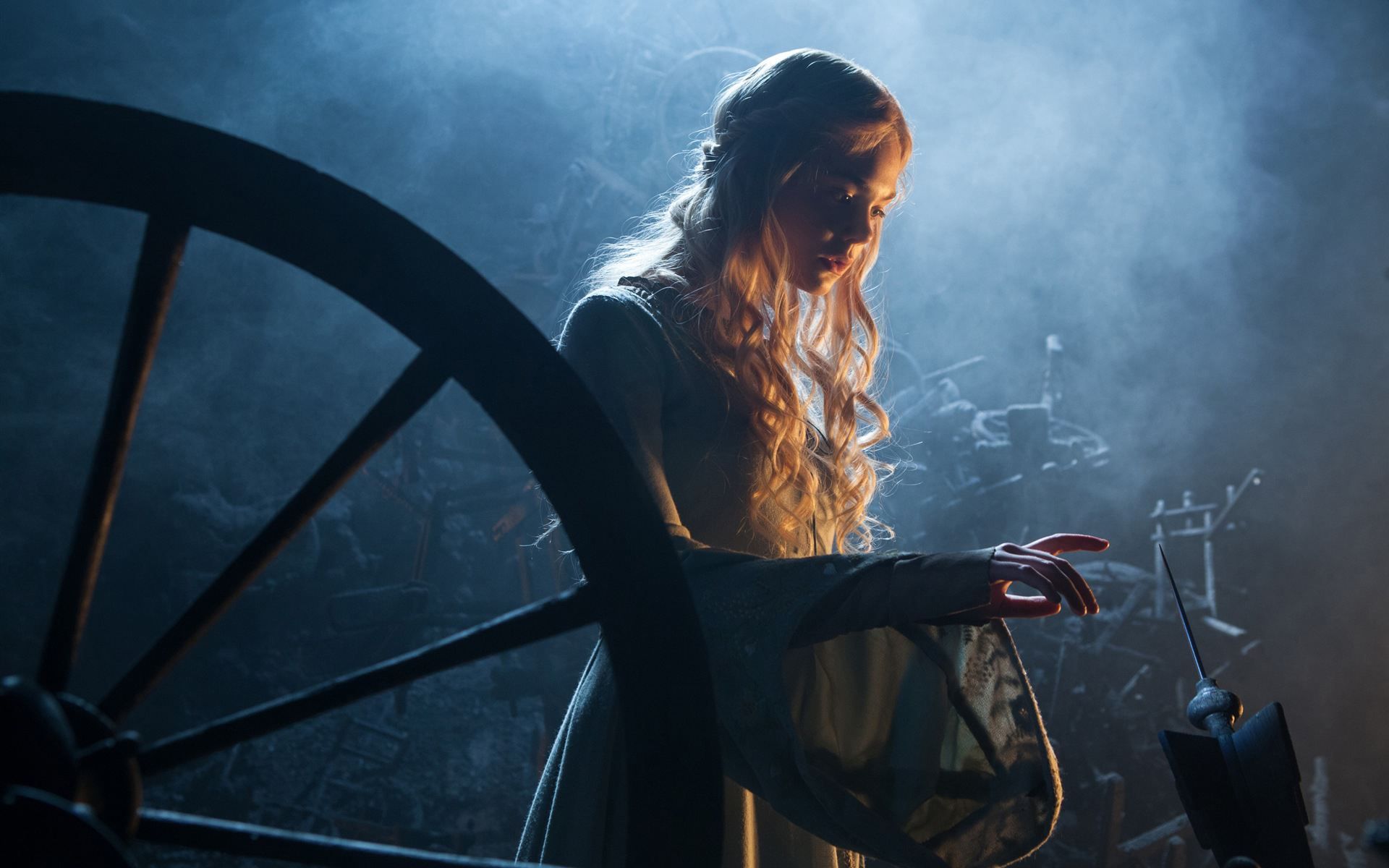 【沉睡魔咒】唤醒公主的不一定是王子,还有可能是毒后.