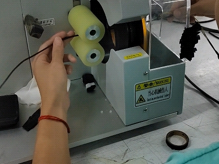 自动胶布缠绕机