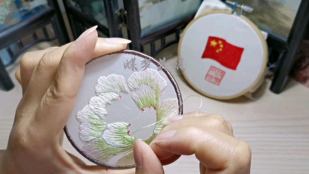 【芸娘刺绣记录】双面异色绣牡丹花(四)