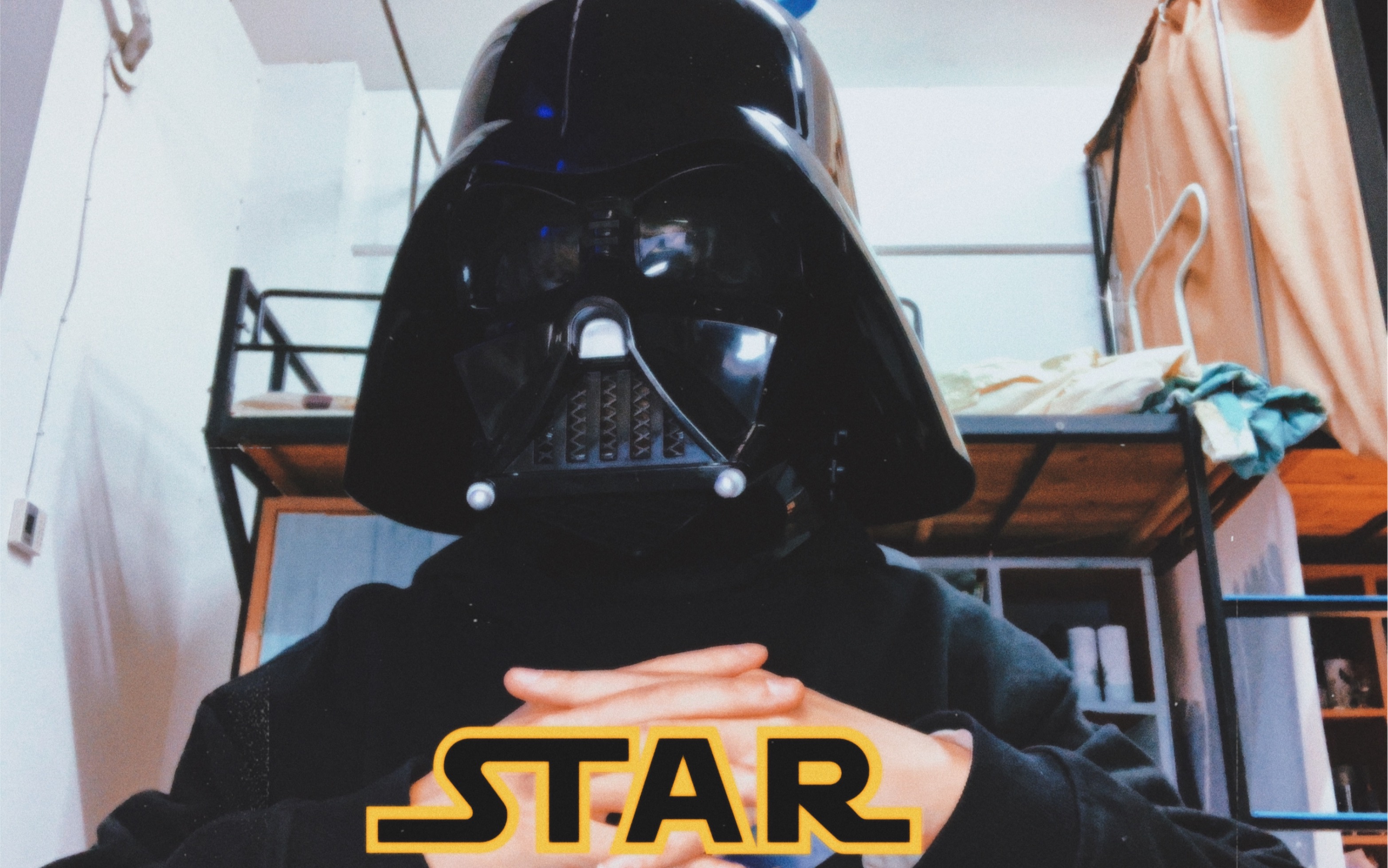 活动作品开箱孩之宝的达斯维达头盔