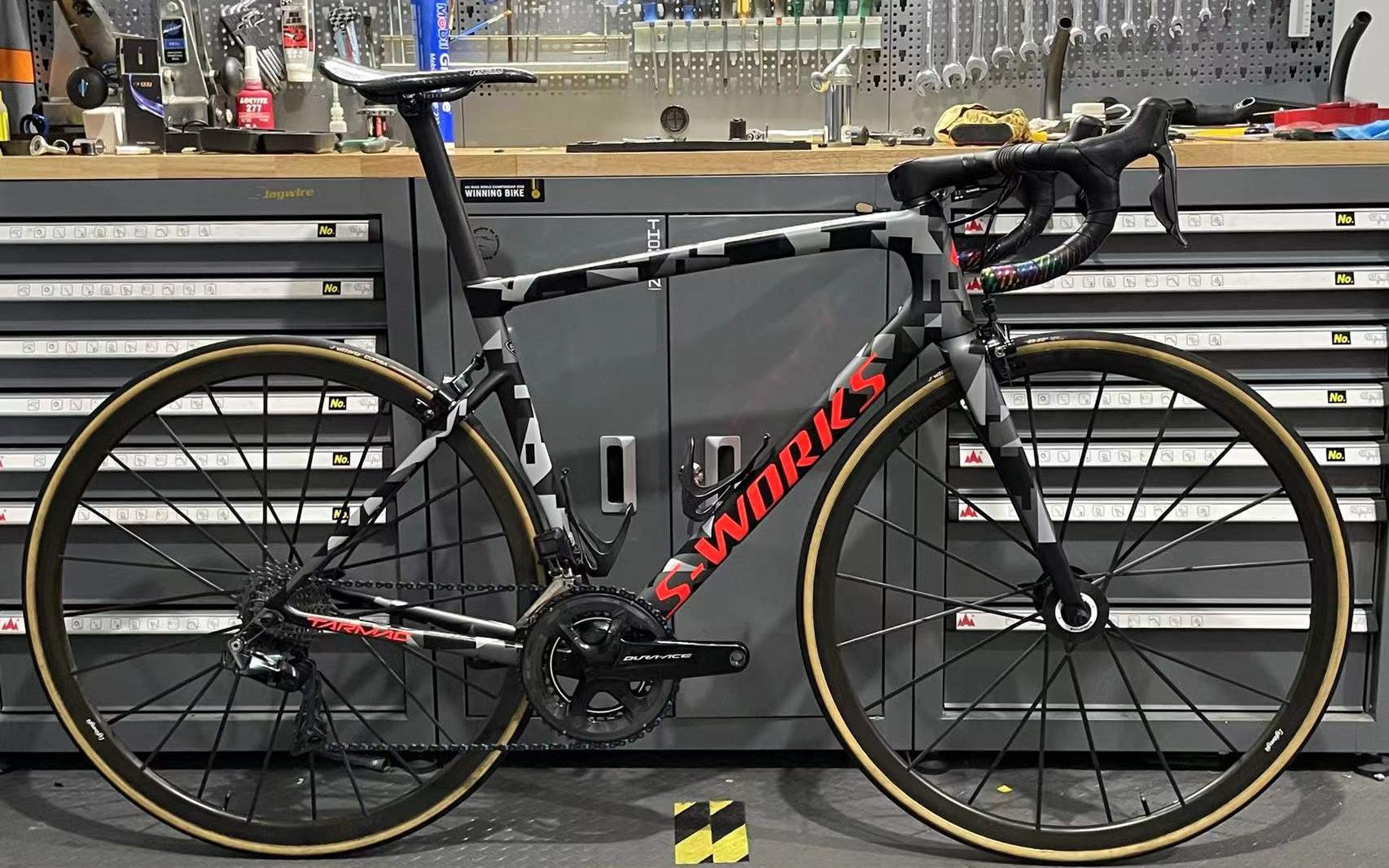 s-works tarmac sl6迷彩限量涂装_哔哩哔哩_bilibili