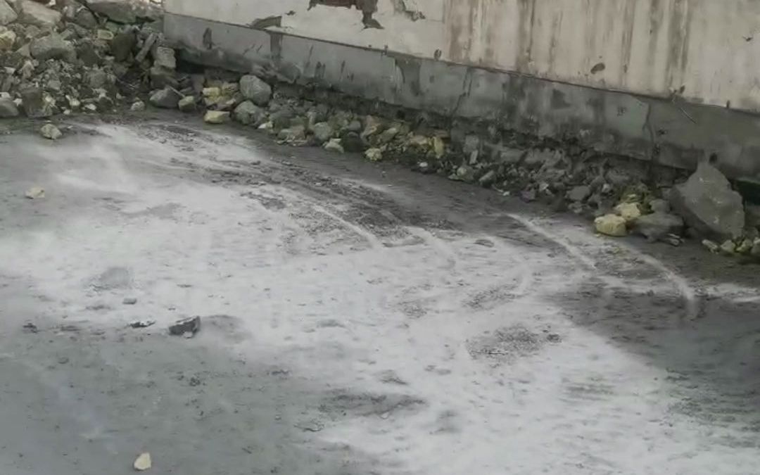 小区大厦屋顶拆除破损基面重新做防水 南京蓝盾防水补