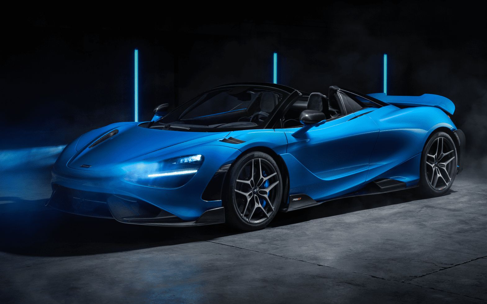 针帅啊:2022迈凯伦765lt spider发布_哔哩哔哩_bilibili