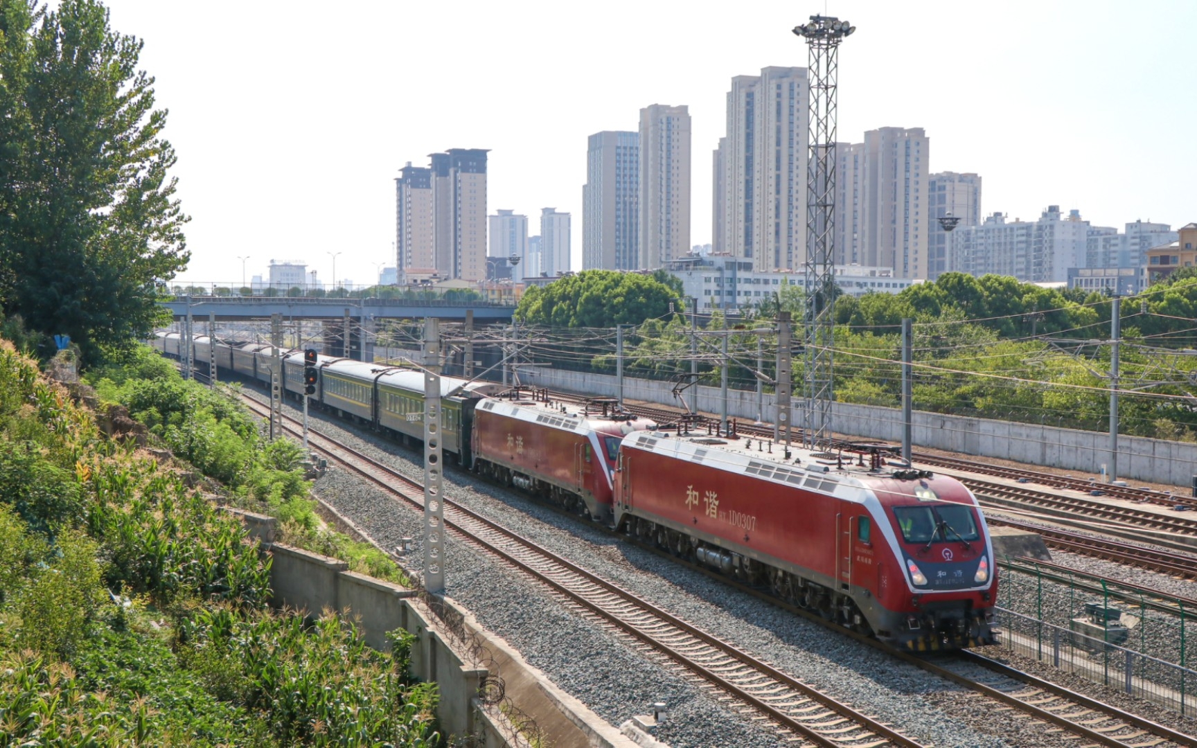 【阳安铁路·双机】武局南段hxd1d0307 0182牵引k423次(宁波——成都)