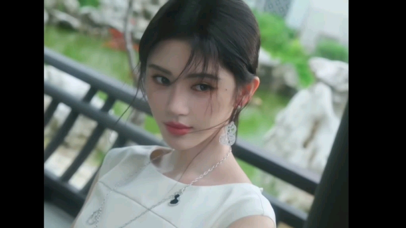 鞠婧祎glass盛典温婉千金,宝宝太美辣!