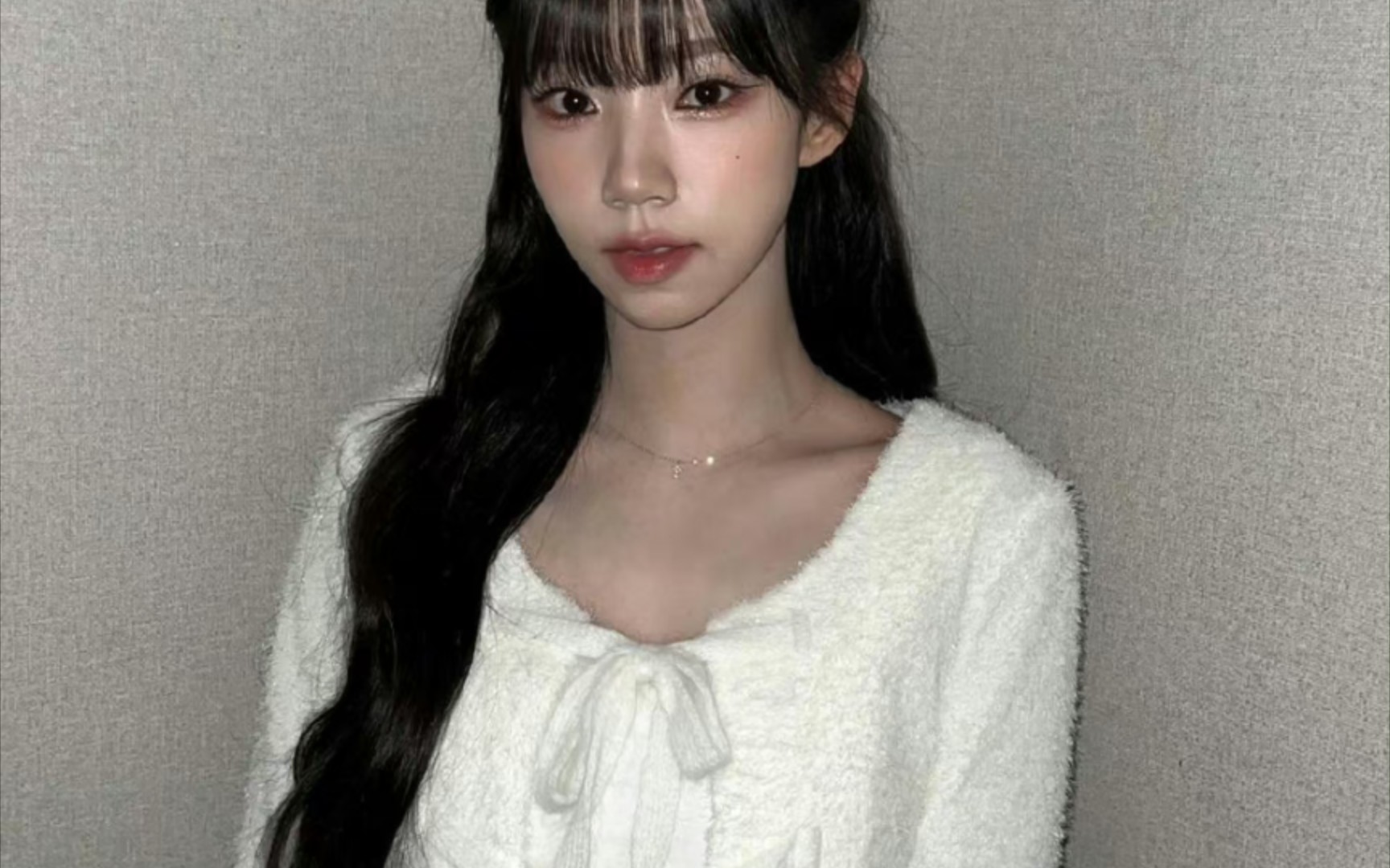 某天像初恋一样登场的夏天欧尼宇宙少女李夏天