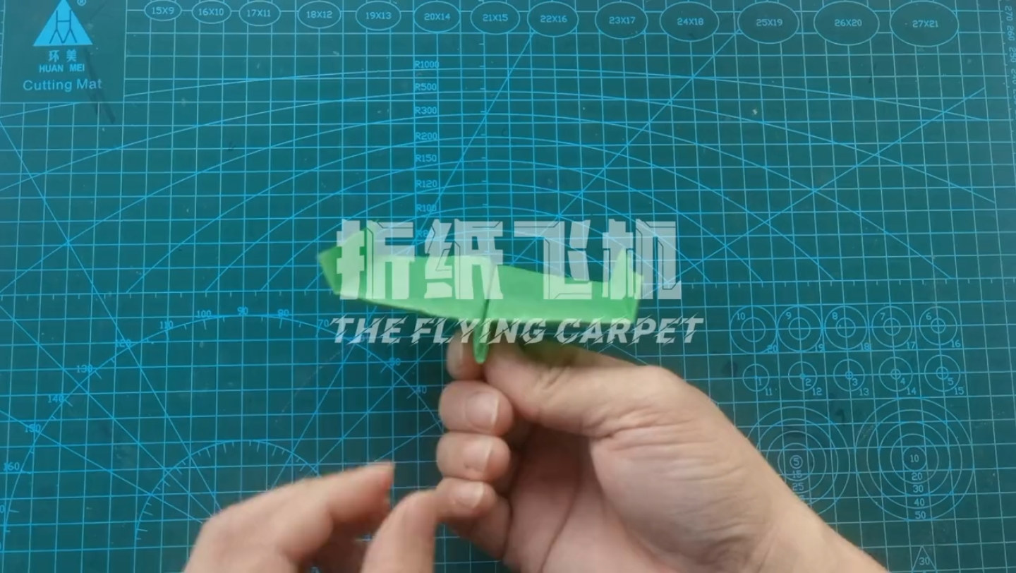 [图]一分钟学会如何叠滞空型纸飞机The Flying Carpet