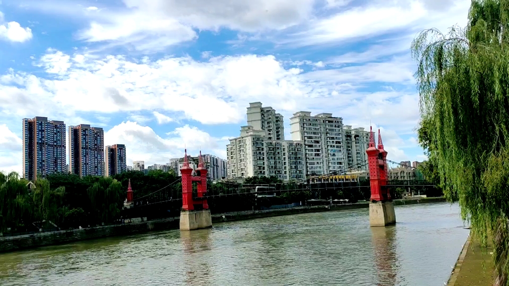 戛纳湾风情廊桥