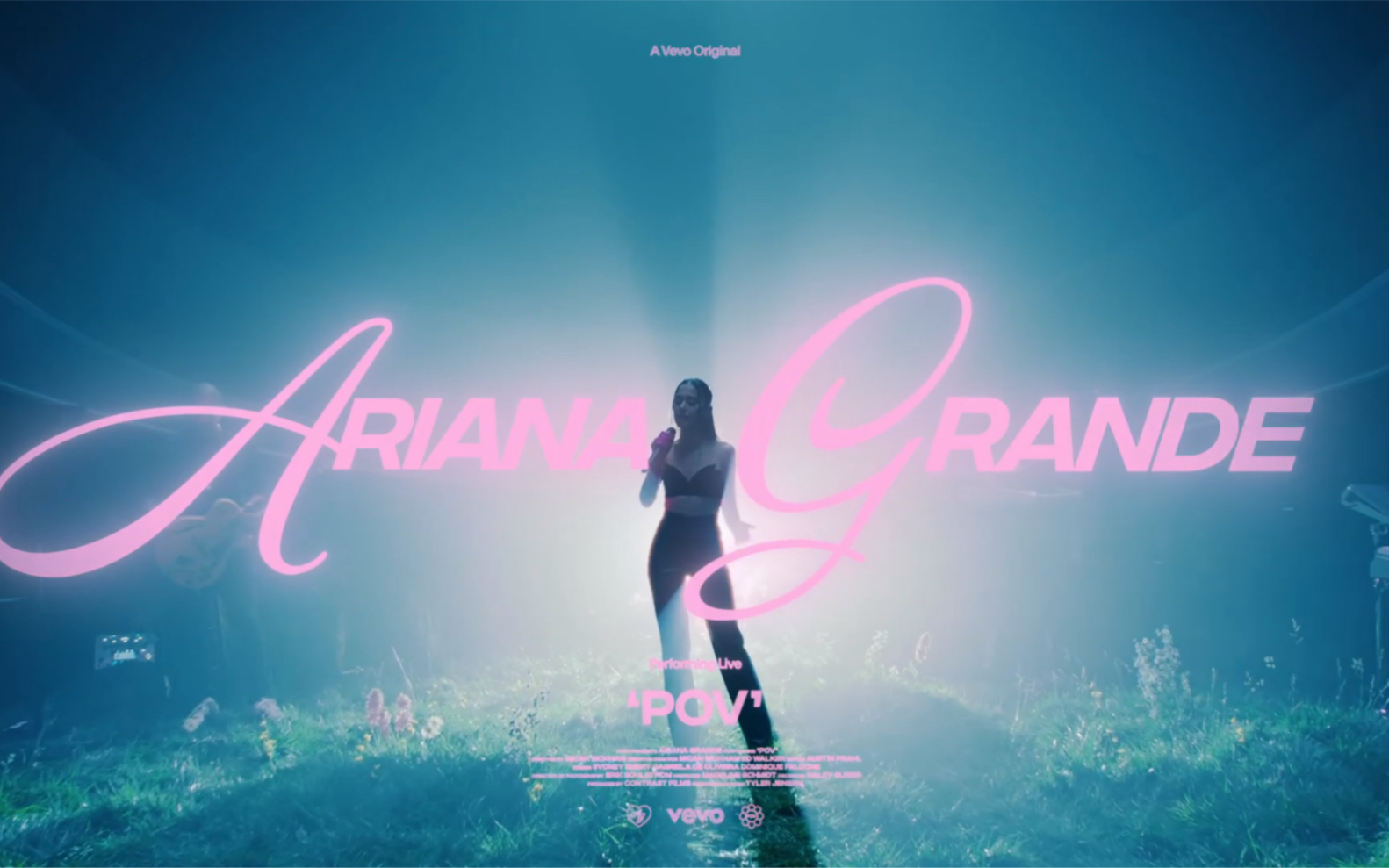 arianagrandea妹新单pov初现场