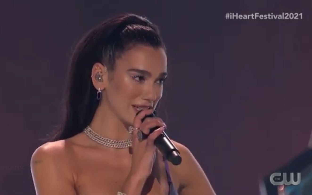 [图]【Dua Lipa 】Live at 2021拉斯维加斯iHeart Festival- Levitating