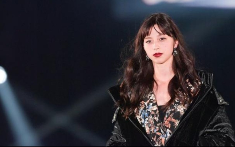 【tgc】日本混血模特中条彩未t台走秀,知性至极