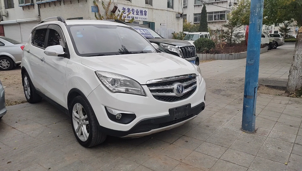 朋友想出售16年长安cs35车况精品实表5.8万公里,这车值多少钱?