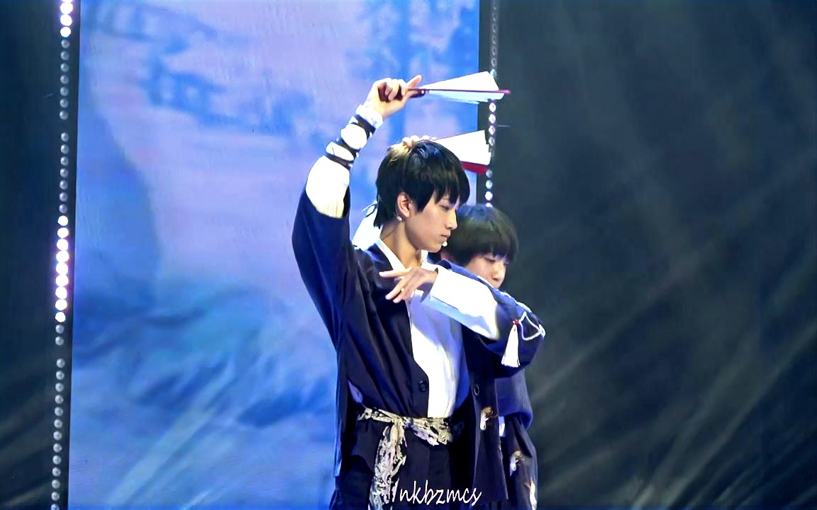 主舞大人绝美中国风扇子舞了解一下 《将军令 霍元甲》敖子逸focus