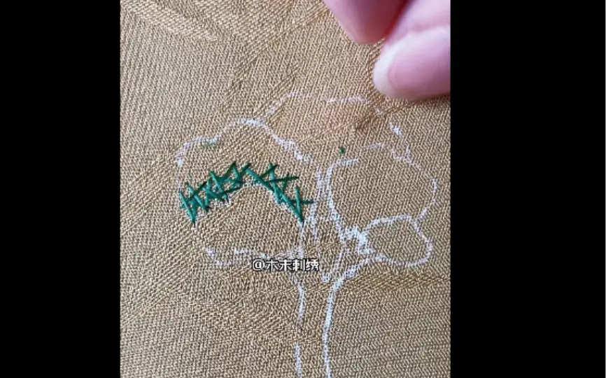 Transferring an Embroidery Pattern using Tracing Paper –