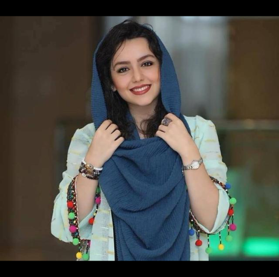 伊朗街头波斯美女