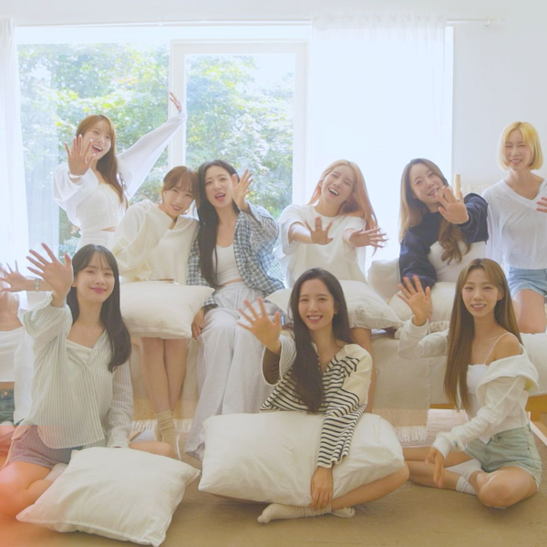 宇宙少女 写真集 未開封新品　WJSN 新品未開封・まとめ売り】WJSN 宇宙少女 / SEQUENCE（15枚