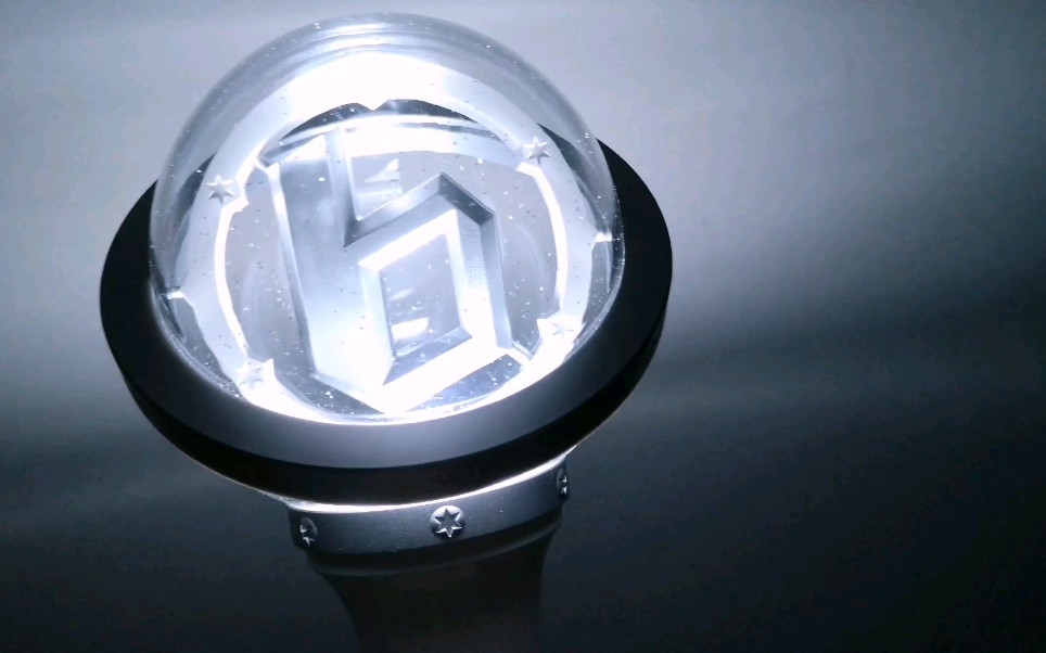 好,家里又多一个手电筒【boystory三代应援棒开箱】