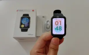 Tải video: 华为watch fit 2 活力款黑色开箱，对边等宽，鸿蒙系统，23G储存