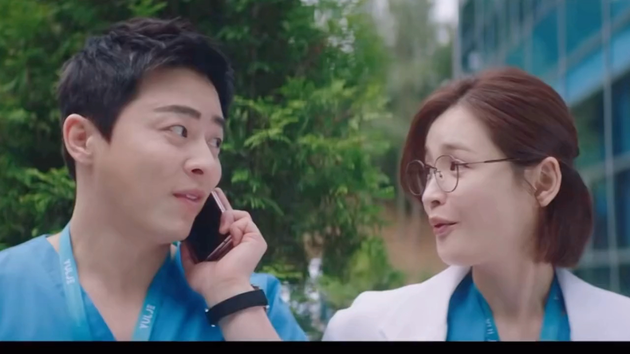 宇宙为爱发愁,离一家三口的日子不远了吧#机智的医生生活第二季 韩剧