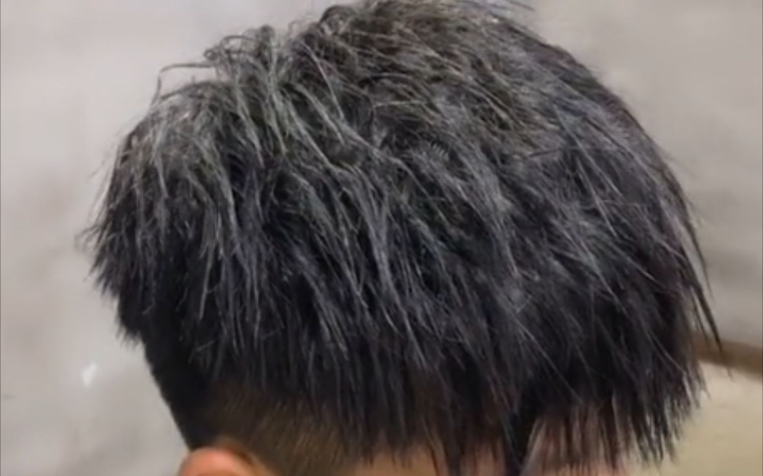 【男生发型】无痕挑烫 不规则塑形 恋爱发型必备