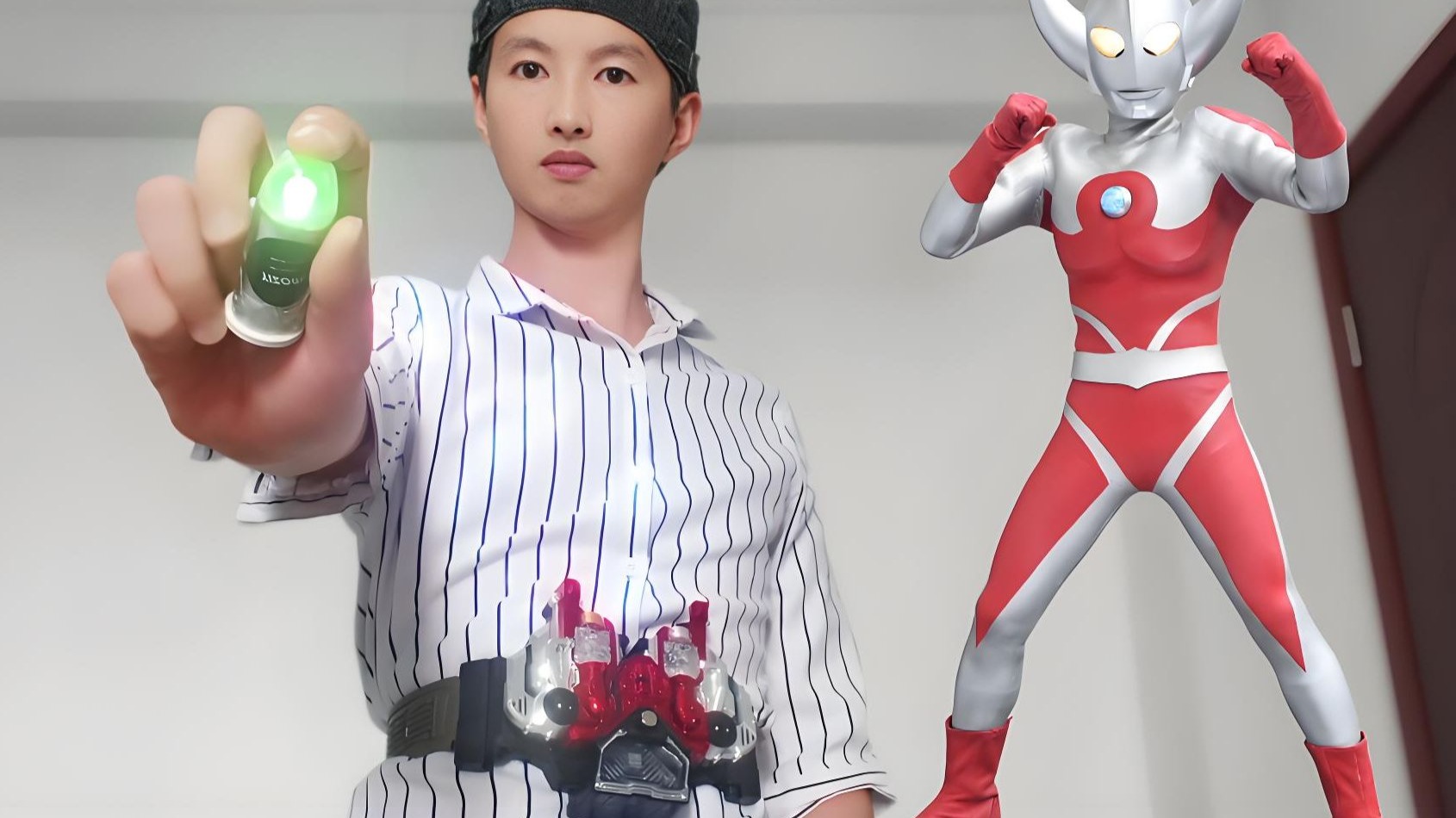 自制奥特骑士腰带:捷德升华器变身捷德奥特曼豪勇形态!