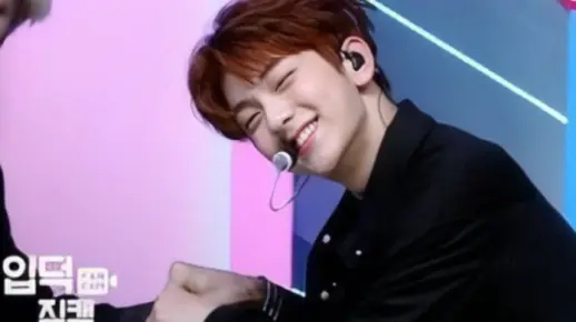 TXT 崔秀彬 Cat & Dog 4K 超清 直拍现场 (TXT SOOBIN FanCam) 好看死啦！！