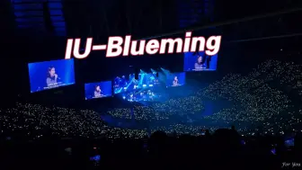 下载视频: 多巴胺爆炸！菲律宾四万名大嗓门遇到IU神曲《Blueming》应援会有多炸裂