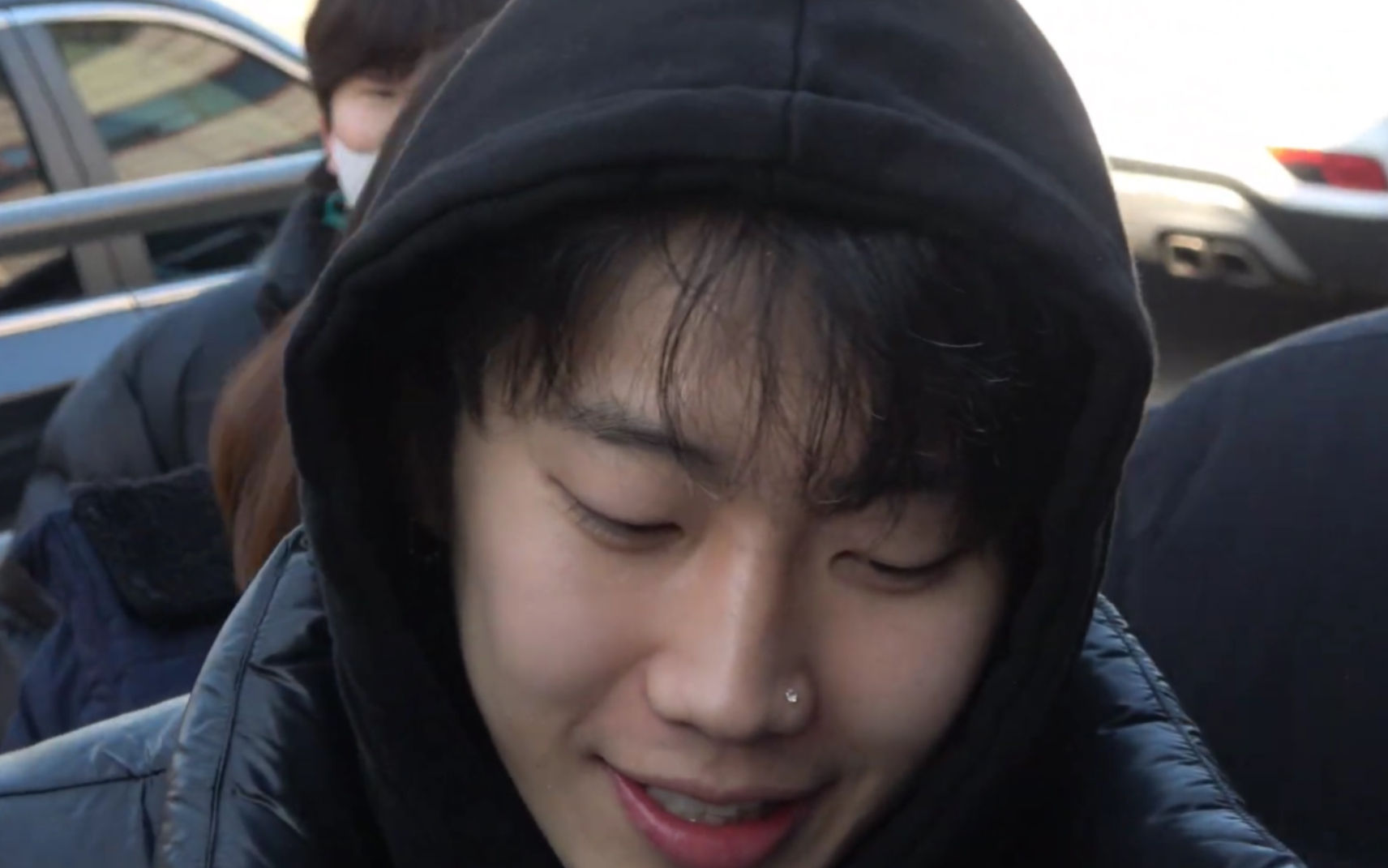 【朴宰范】230226 gs25便利店拍摄 签名合照全都给的饭撒天使