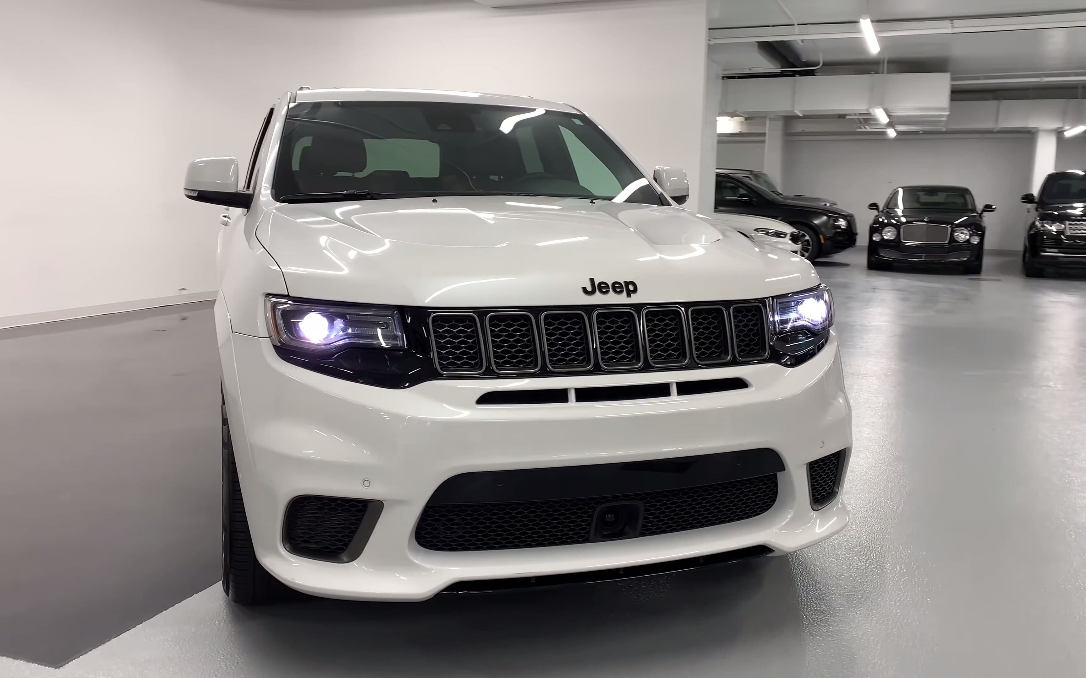 【豪车颜值赏析】【4k】jeep大切诺基外观内饰设计_哔哩哔哩_bilibili