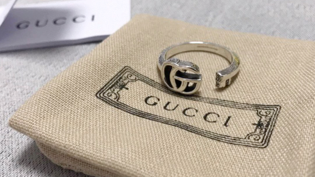 薇ac336399 高仿奢侈品 戒指项链 复刻版