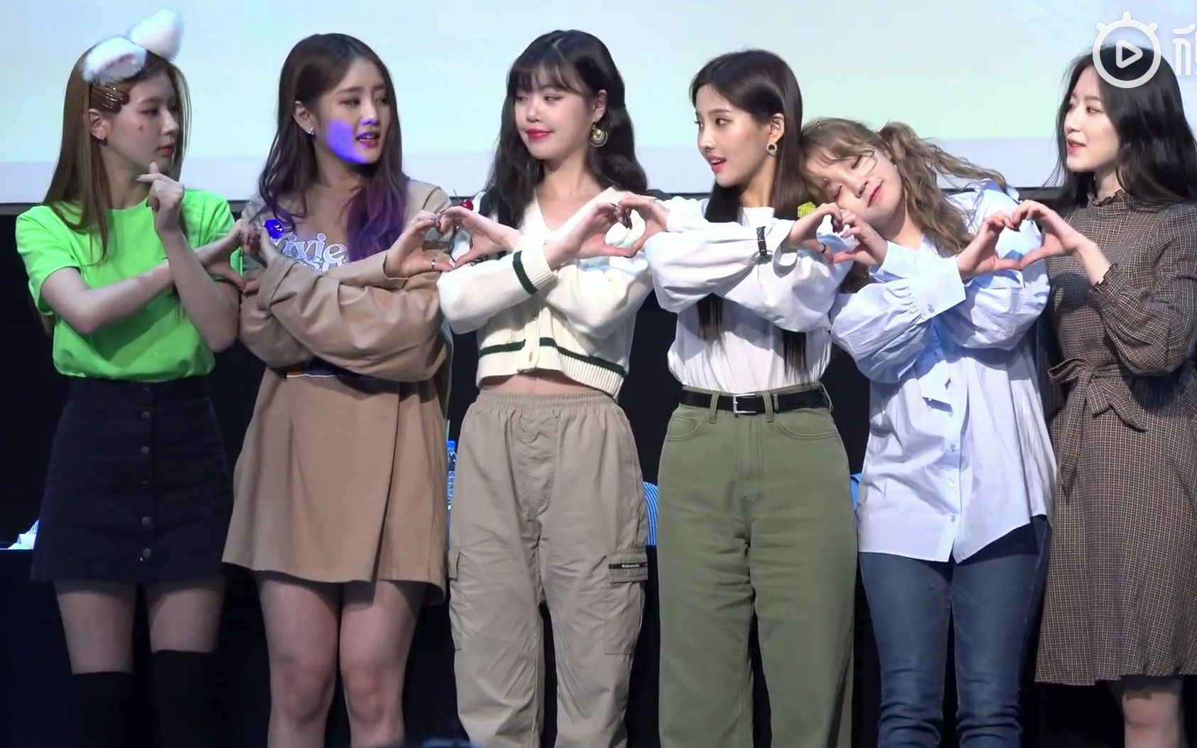 19年(g)-idle 女娃粉丝见面会_哔哩哔哩_bilibili