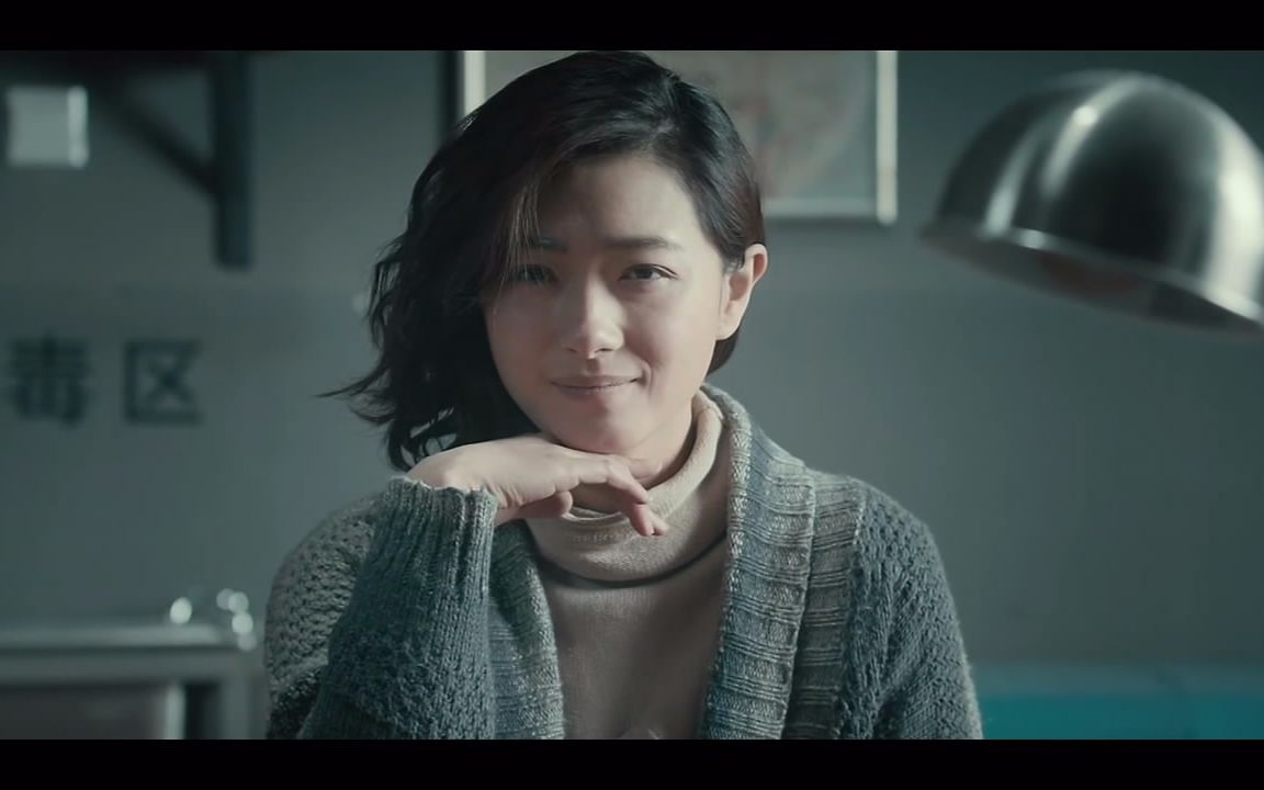 《你好,疯子》长镜头,万茜一人分裂为七重人格,演技炸裂