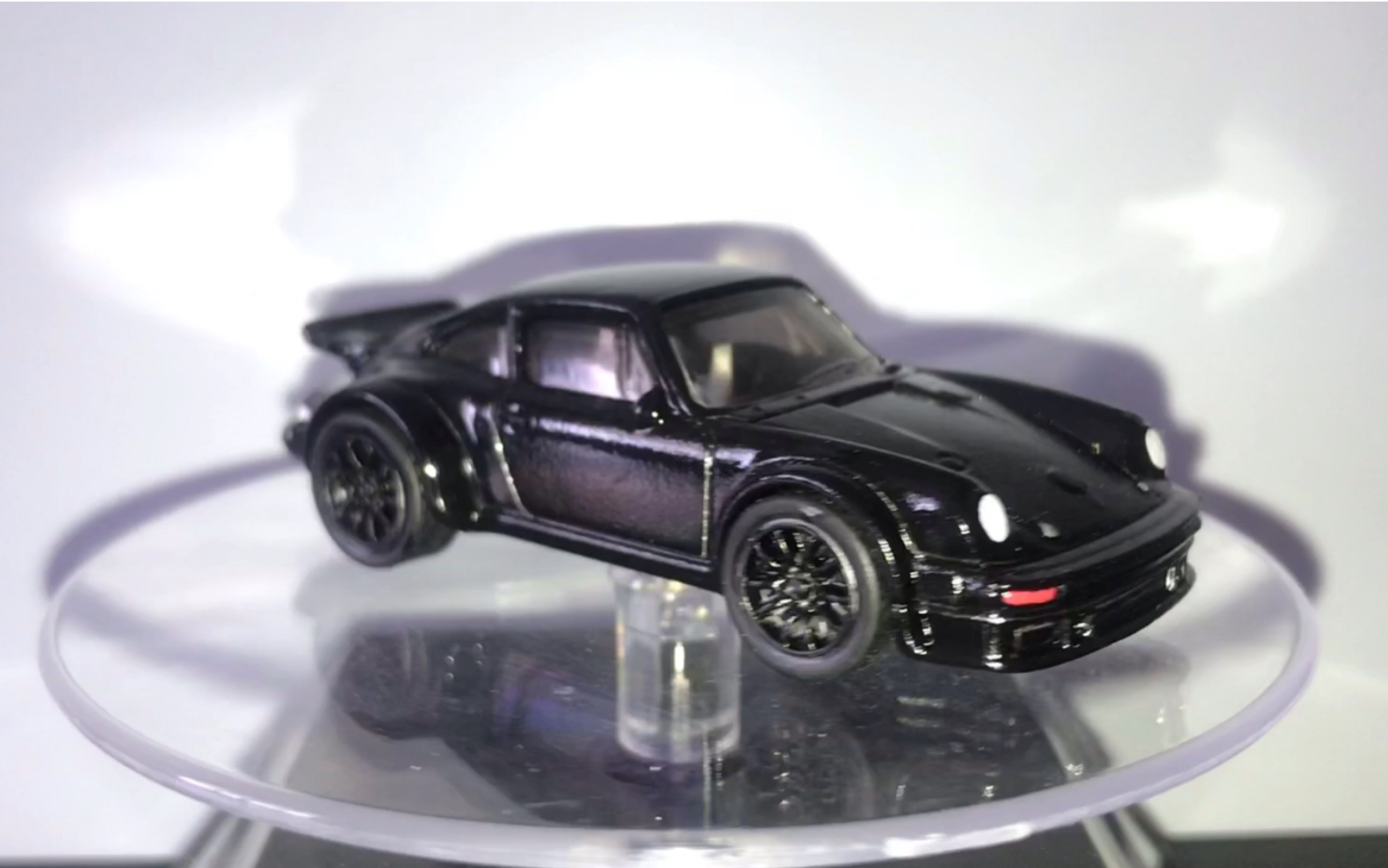 风火轮保时捷934 改湾岸black bird