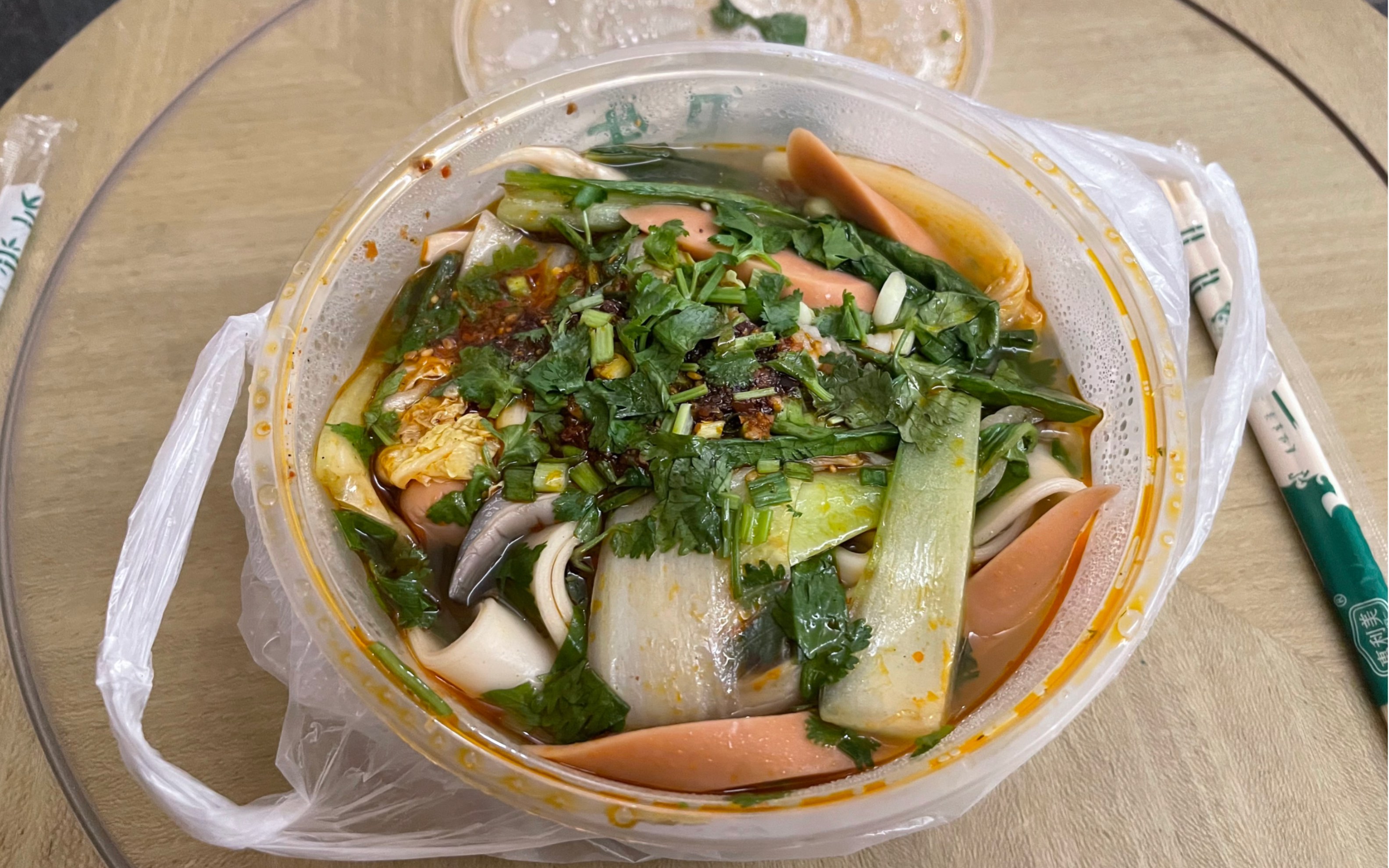 乌鲁木齐酒店吃张掖麻辣粉