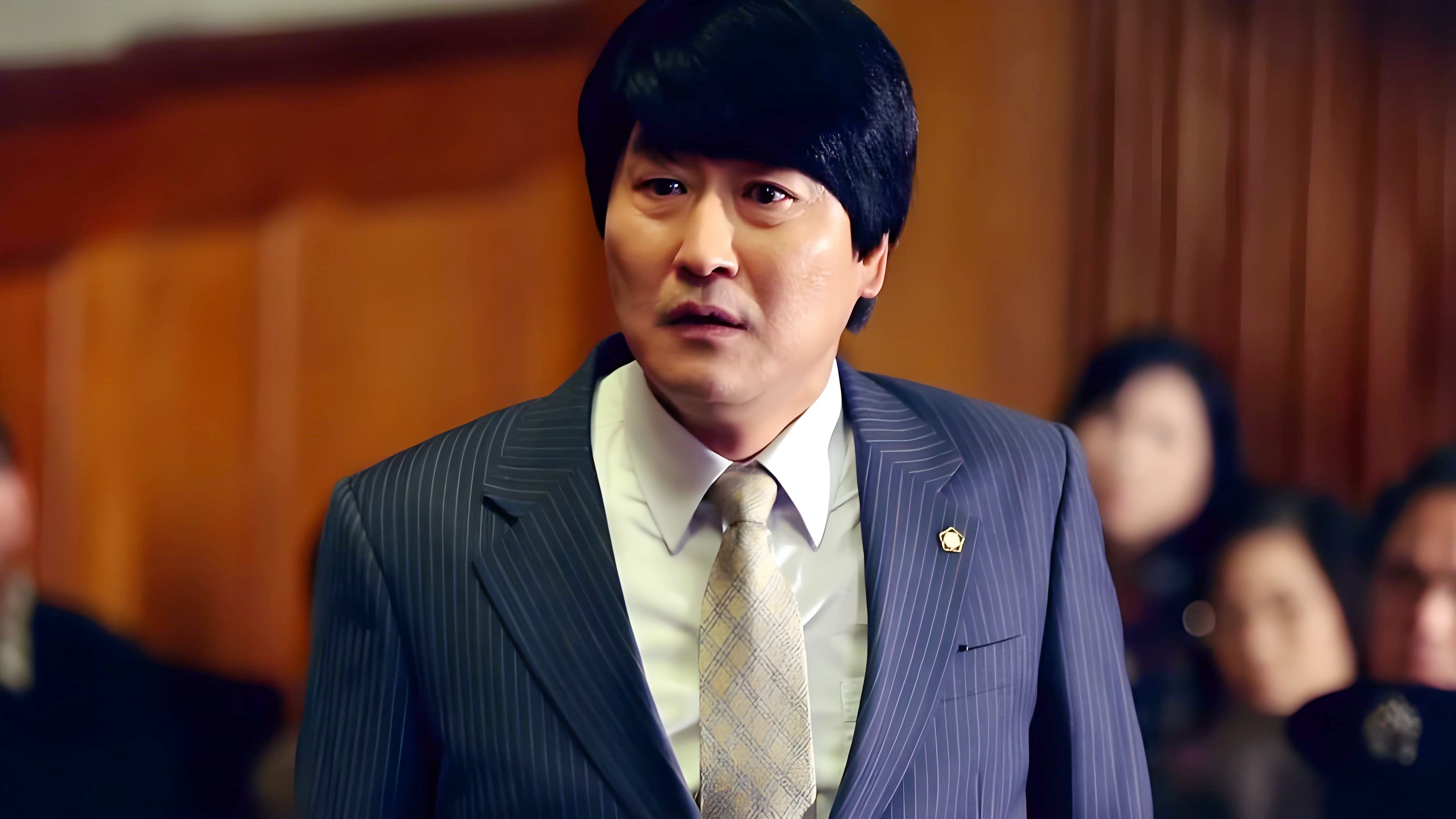只有韩国人才敢拍的题材，扯下国家的遮羞布《辩护人》