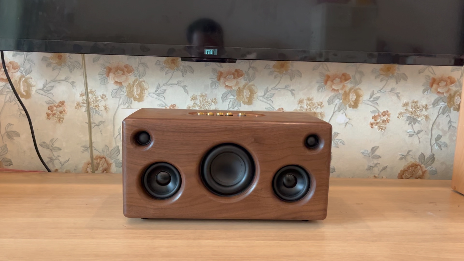 diy手工制作胡桃木蓝牙音箱4.5寸低音下替有力