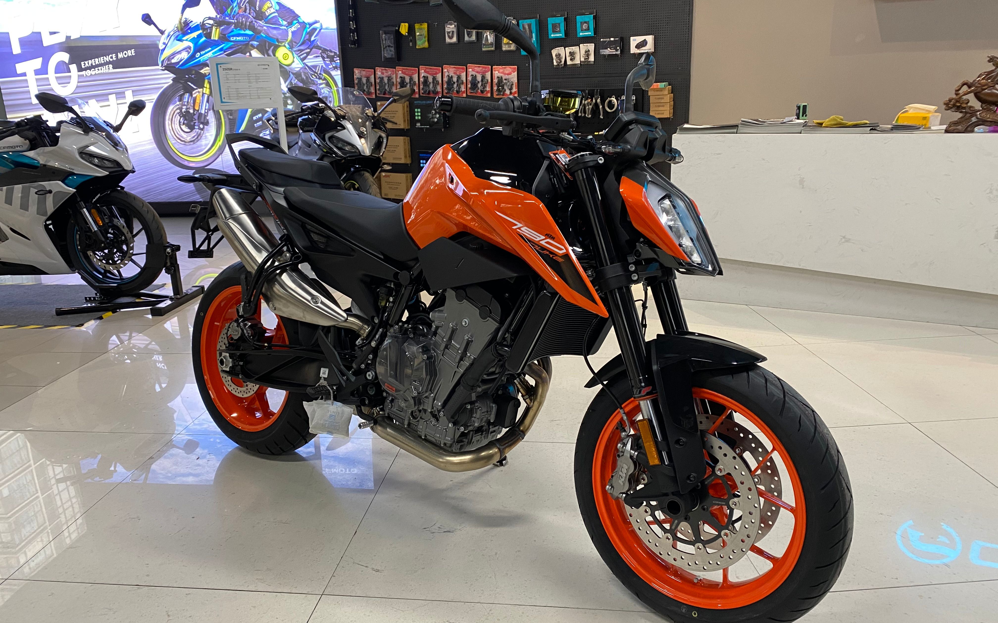老徐爱摩托2021ktm790dukeckd版