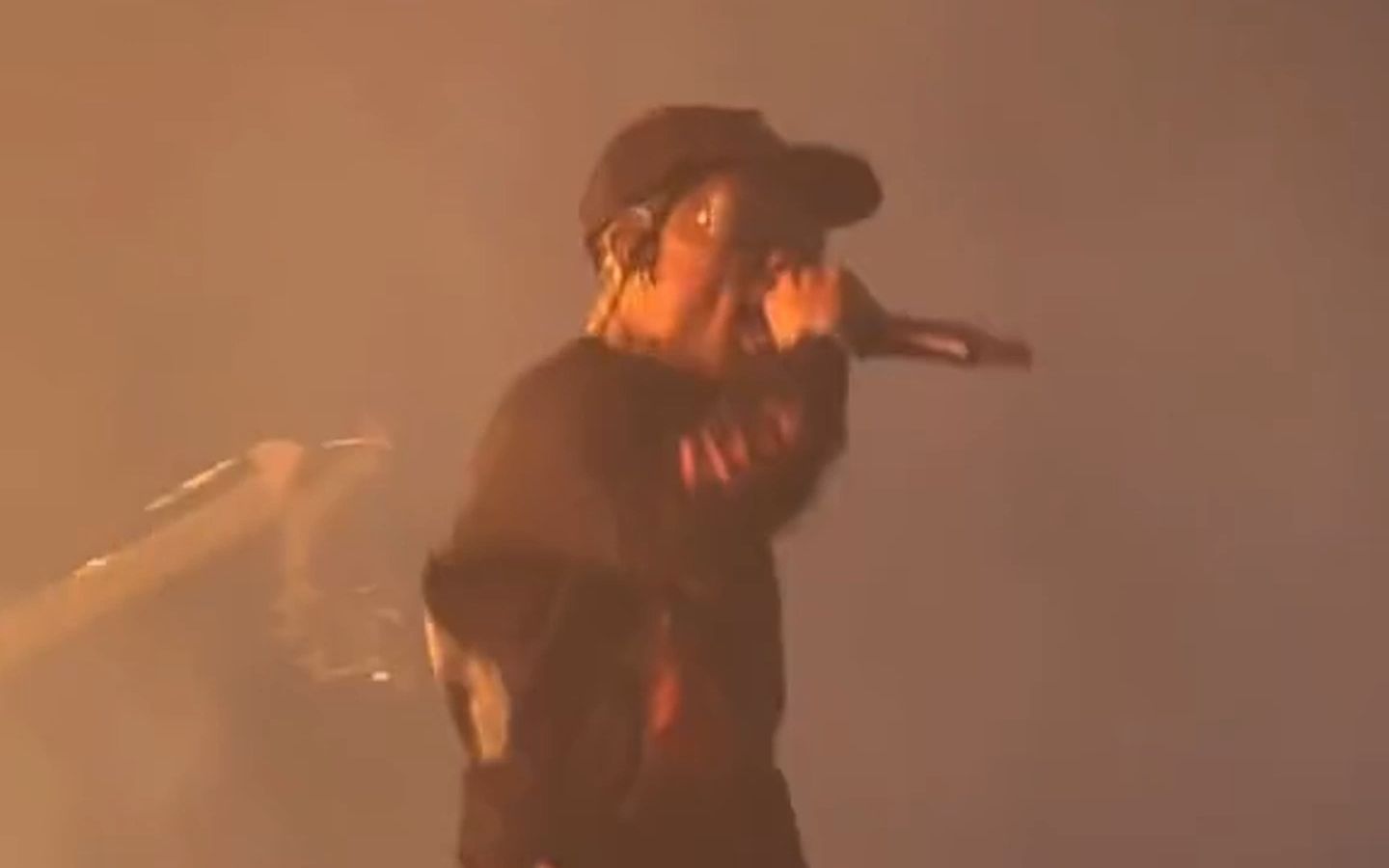 WTF!魔鬼回来了,那个出场就可以让人停止呼吸的男人OMG!TravisScott RollingLoud2023哔哩哔哩bilibili