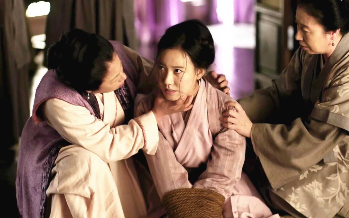 王大娘子发卖林噙霜时,人牙子为何要看她的"牙口"?好羞耻