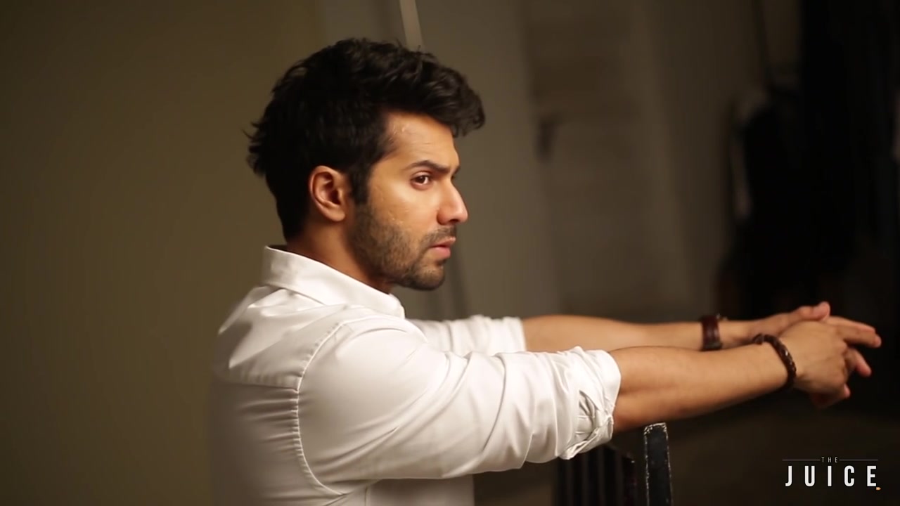 印度男神varundhawanoursweetvalentine帅气硬广