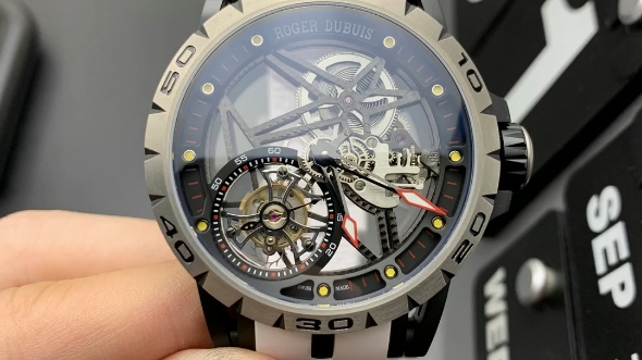 罗杰杜彼陀飞轮.