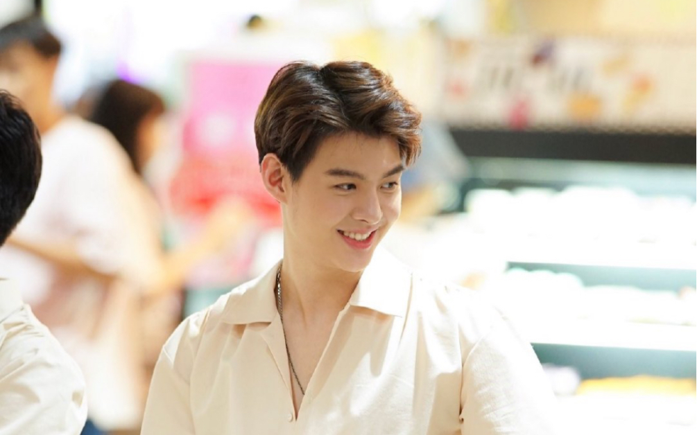 saint黄明明20190601kissboysth雪花秀活动全程点名