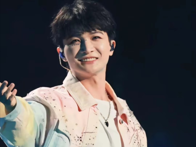 简历:周深给我和过声!