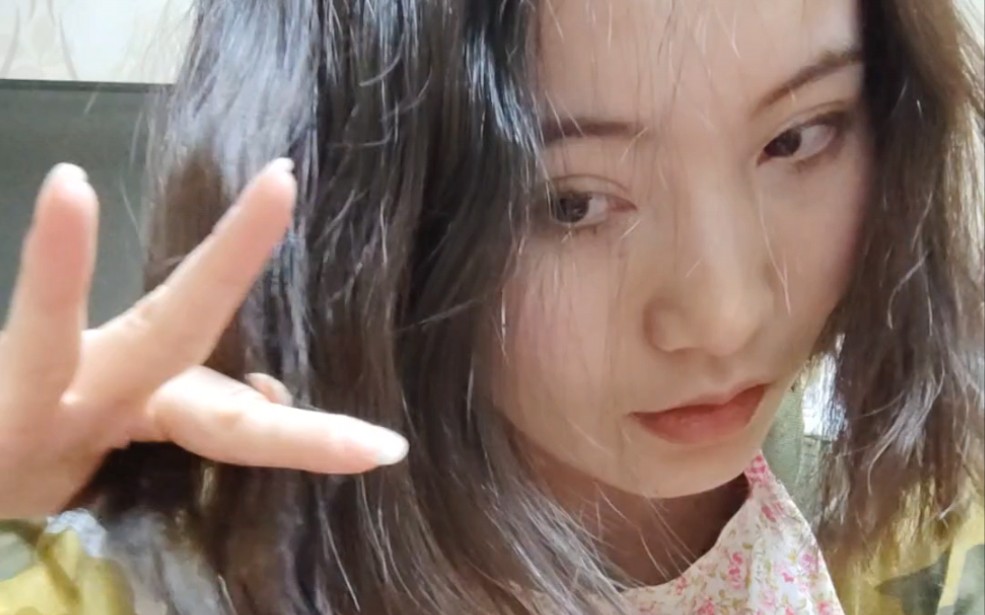 女理发师第一次给自己剪短发_哔哩哔哩_bilibili