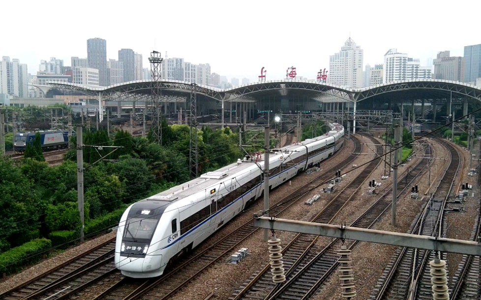 【上海站拍车】crh1a长地铁上海站出发 恒丰路拍车_哔哩哔哩_bilibili