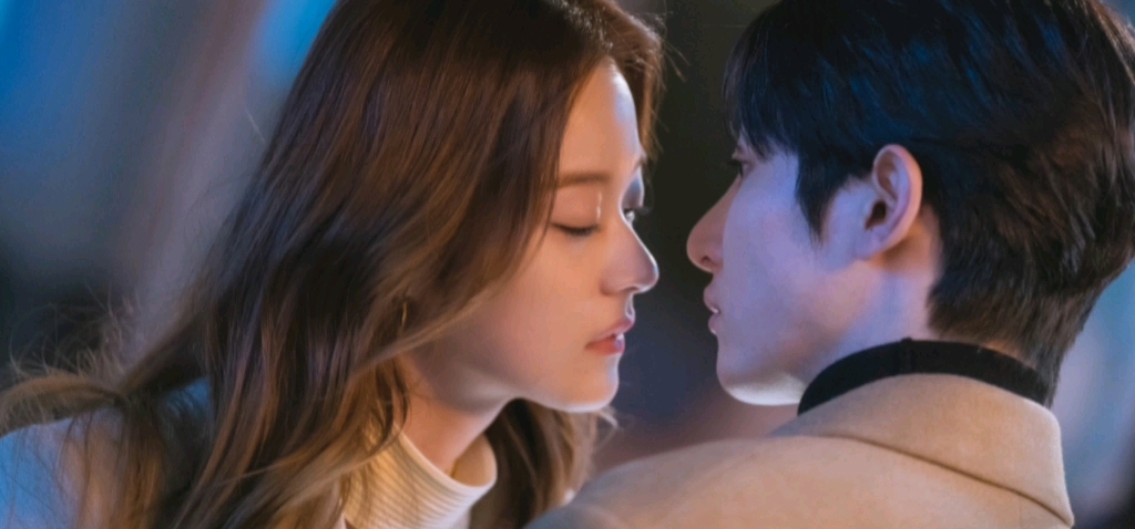 【李洙赫×申度贤】我在犹豫,是该抢过来,还是该单恋!